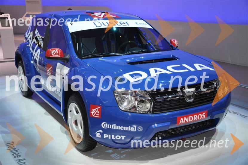 Dacia Duster za Alana Prosta in naskok na trofejo AndrosAvtosalon Pariz 2010 - nekaj poslastic