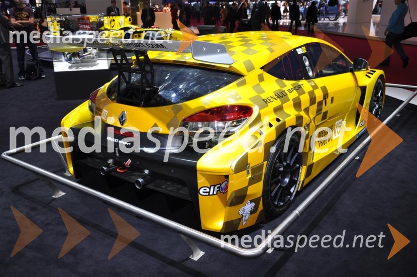 Renault Sport Megane Trophy V6Avtosalon Pariz 2010 - nekaj poslastic