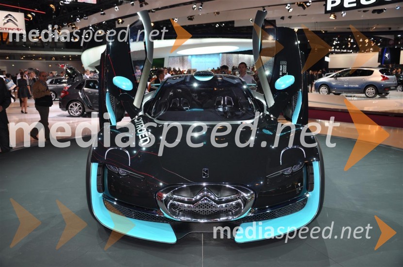 Citroen SurvoltAvtosalon Pariz 2010 - nekaj poslastic