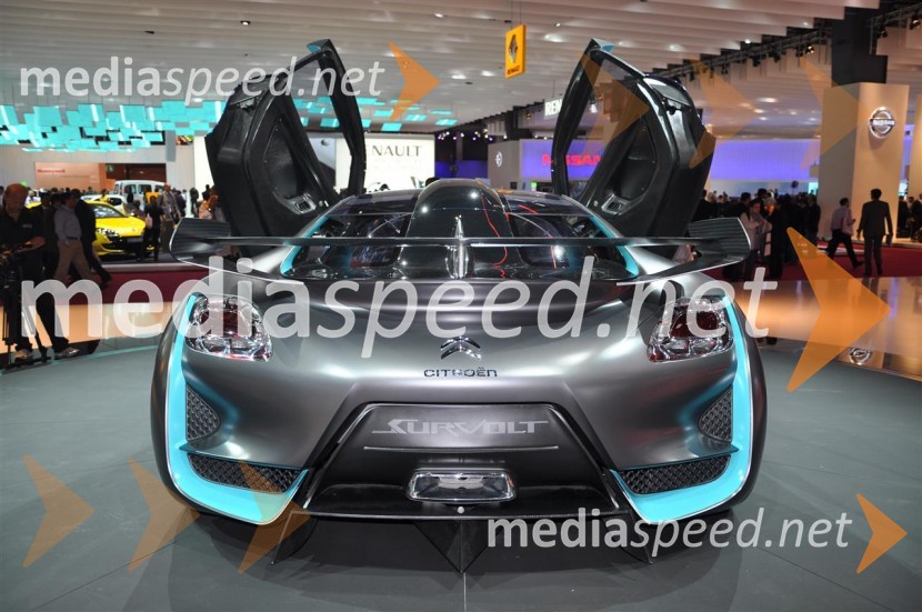 Citroen SurvoltAvtosalon Pariz 2010 - nekaj poslastic
