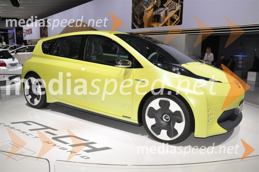 Toyota FT-CH konceptAvtosalon Pariz 2010 - nekaj poslastic