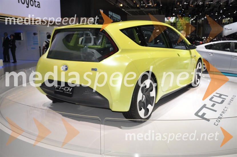 Toyota FT-CH konceptAvtosalon Pariz 2010 - nekaj poslastic