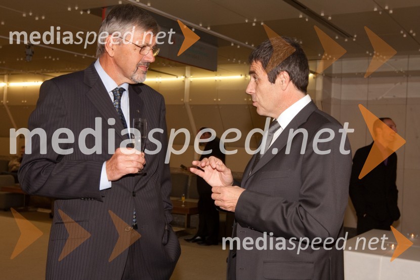 	Matjaž Čadež, predsednik upravnega odbora Halcoma in Andrej Baričič, direktor GEA collegeSlovenska gazela 2010