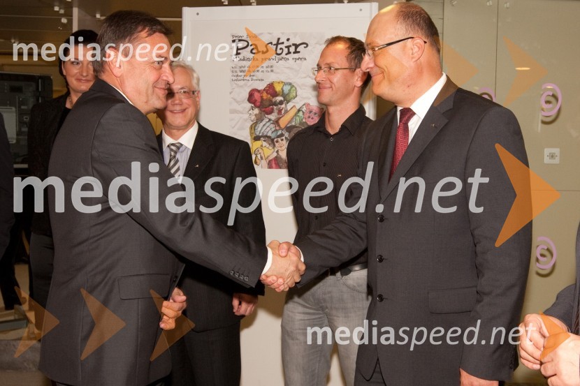 Zoran Jankovič, župan mestne občine Ljubljana, Jani Grašič, direktor Seaway Group in Iztok Klančnik, direktor avtenta.siSlovenska gazela 2010