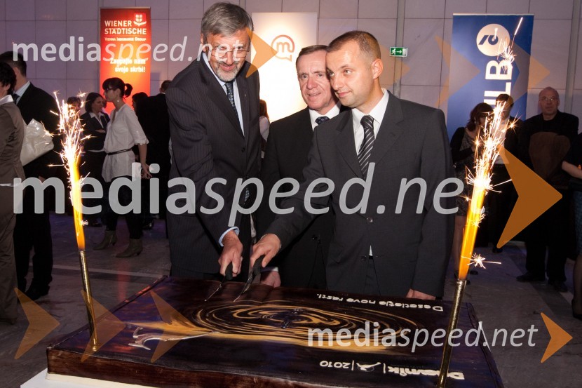 Matjaž Čadež, predsednik upravnega odbora Halcoma, Jože Colarič, predsednik uprave in generalni direktor Krka d.d. in ...Slovenska gazela 2010