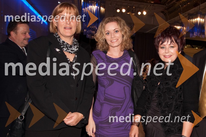 Darja Radić, ministrica za gospodarstvo, Zdenka Kahne, lastnica in direktorica kozmetike Kahne, hči NinaSlovenska gazela 2010