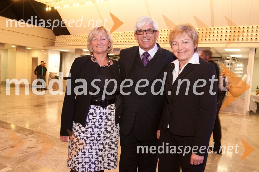 Aleks Štakul, nekdanji generalni direktor RTV Slovenija, soproga Marta in mag. Vojka Ravbar, generalna sekretarka SKBSlovenska gazela 2010