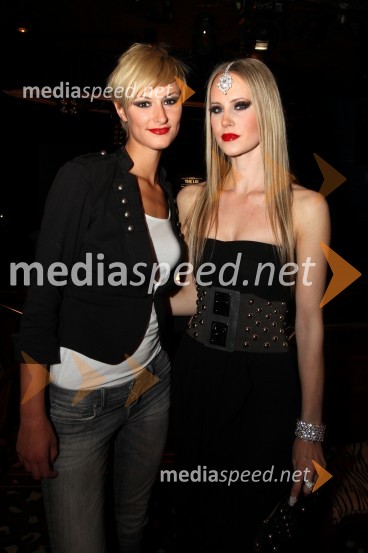 Tina Grebenšek, finalistka za Slovenski Top Model 2010 ter 	Jerneja Podbevšek Zhembrovskyy, modna oblikovalka in balerinaThe Lie, predstavitev blagovne znamke Jerneje Podbevšek Zhembrovskyy