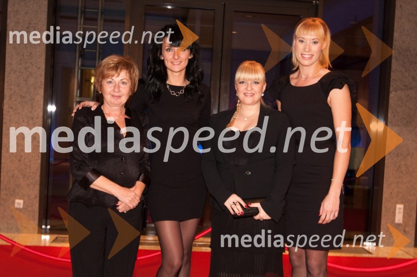 Andreja Janežič Koščak, Marija Rakovich, Sonja Haler in Ines Udrih, Lisca d.d.Lisca, predstavitev kolekcije pomlad in poletje 2011