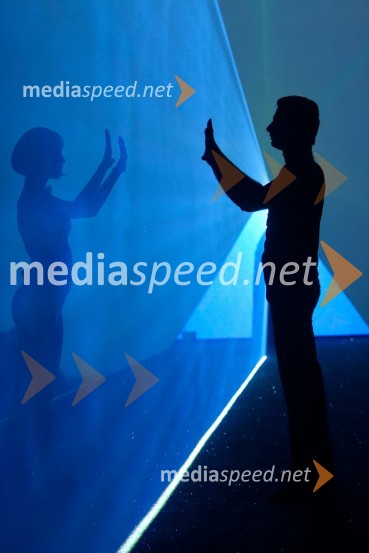 Lisca, predstavitev kolekcije pomlad in poletje 2011