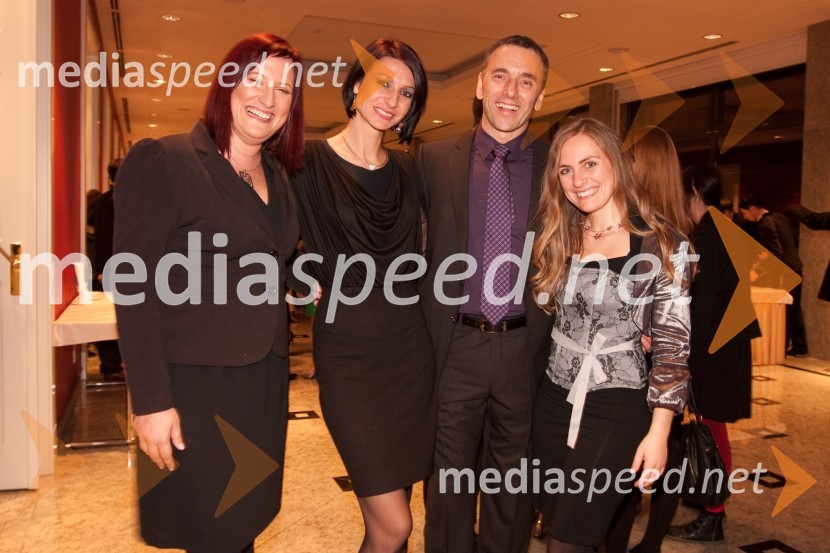 Ana Dmitrović, marketing Lisca, Tamara Busar, vodja marketinga pri Lisci d.d., Goran Kodelja, generalni direktor podjetja Lisca d.d. in Barbara Pungerčič, marketing Lisca d.d.Lisca, predstavitev kolekcije pomlad in poletje 2011