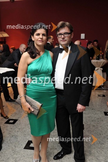 Vesna Južna in Dari Južna, lastnika podjetja LiscaLisca, predstavitev kolekcije pomlad in poletje 2011