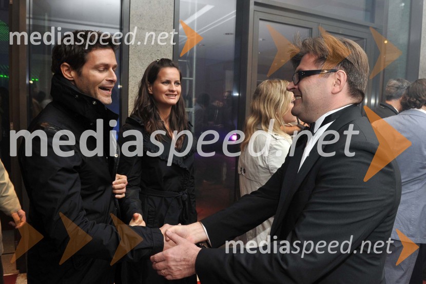 Alen Kobilica, maneken in lastnik modne agencije Alen Kobilica Models ter Dari Južna, lastnik podjetja Lisca d.d.Lisca, predstavitev kolekcije pomlad in poletje 2011