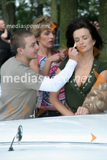 Hrvaška pevka Severina z maskerji, med fotografiranjem za katalog Rašicine nove blagovne znamke FabulaSeverina - backstage fotografiranja za katalog nove Rašicine blagovne znamke Fabula