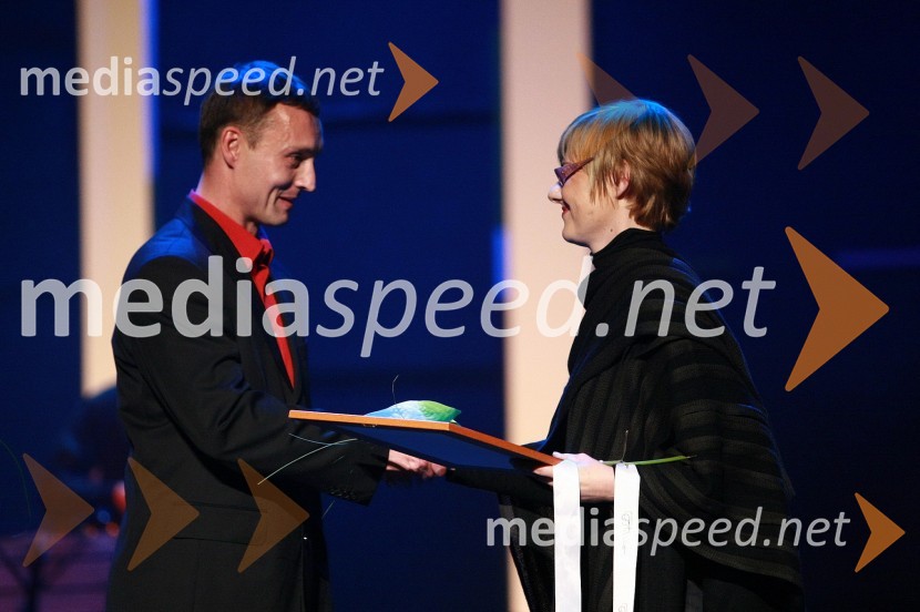 Peter Srpčič, direktor Mestnega gledališča Ptuj ter Barbara OrelBorštnikov prstan prejel Janez Hočevar Rifle