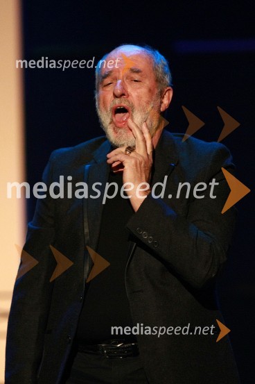 Janez Hočevar Rifle, igralec in dobitnik Borštnikovega prstana 2010Borštnikov prstan prejel Janez Hočevar Rifle