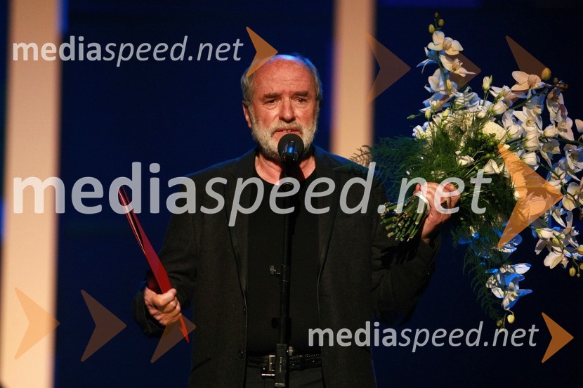 Janez Hočevar Rifle, igralec in dobitnik Borštnikovega prstana 2010Borštnikov prstan prejel Janez Hočevar Rifle