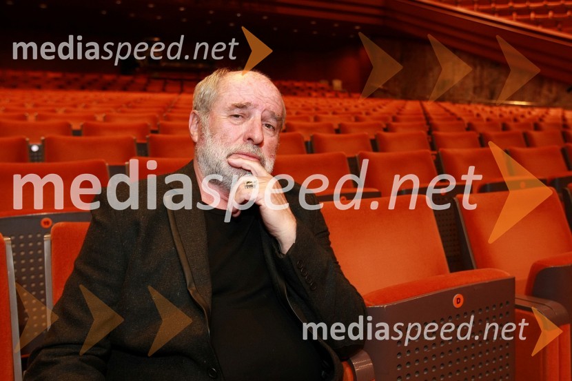 	Janez Hočevar Rifle, igralec in dobitnik Borštnikovega prstana 2010  	 
Borštnikov prstan prejel Janez Hočevar Rifle