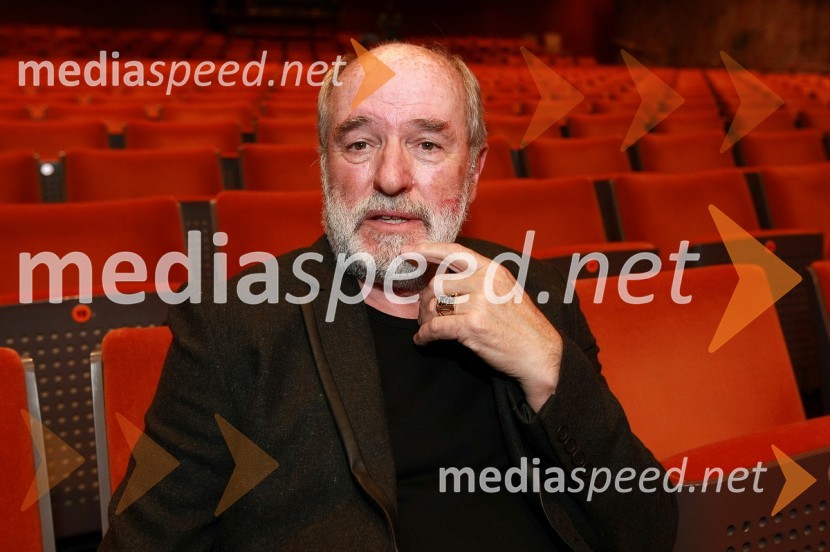 	Janez Hočevar Rifle, igralec in dobitnik Borštnikovega prstana 2010  	 
Borštnikov prstan prejel Janez Hočevar Rifle