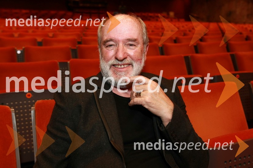 	Janez Hočevar Rifle, igralec in dobitnik Borštnikovega prstana 2010  	 
Borštnikov prstan prejel Janez Hočevar Rifle