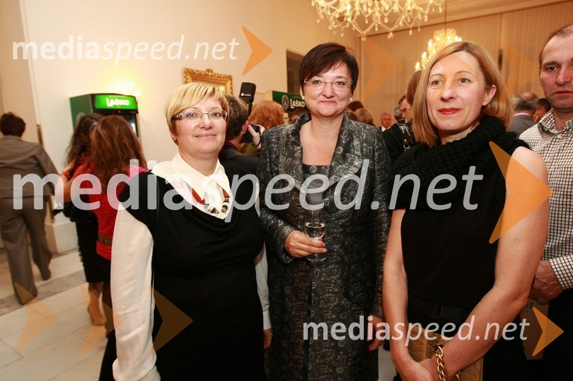 ..., Duška Vuga Cizl, direktorica agencije Mediamix in ...Borštnikov prstan prejel Janez Hočevar Rifle