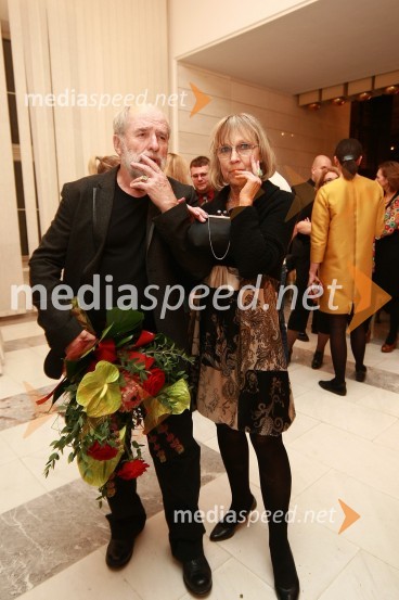 Janez Hočevar Rifle, igralec in dobitnik Borštnikovega prstana 2010  ter Minu Kjuder, igralka in dobitnica Borštnikovega prstana 2009Borštnikov prstan prejel Janez Hočevar Rifle