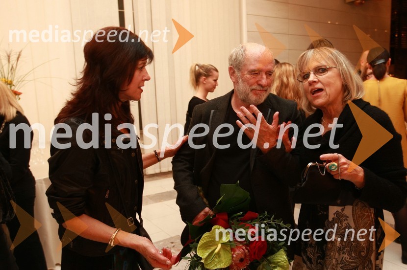 Janez Hočevar Rifle, igralec in dobitnik Borštnikovega prstana 2010  ter Minu Kjuder, igralka in dobitnica Borštnikovega prstana 2009Borštnikov prstan prejel Janez Hočevar Rifle