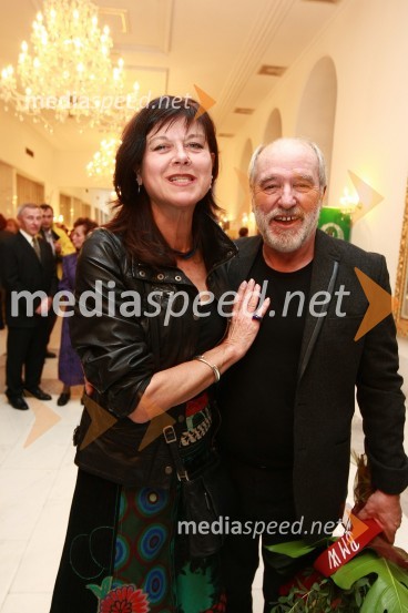 Maja Boh, igralka ter Janez Hočevar Rifle, igralec in dobitnik Borštnikovega prstana 2010Borštnikov prstan prejel Janez Hočevar Rifle