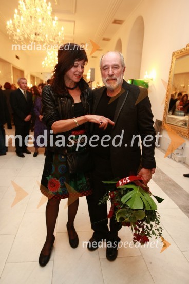 Maja Boh, igralka ter Janez Hočevar Rifle, igralec in dobitnik Borštnikovega prstana 2010Borštnikov prstan prejel Janez Hočevar Rifle