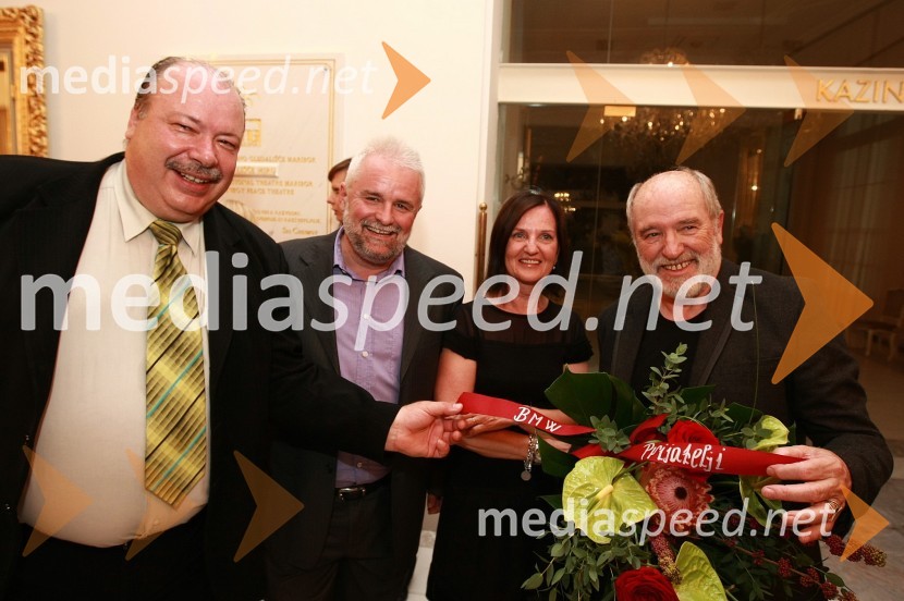 ..., Marjan Božič, BMW Slovenija in soproga ter Janez Hočevar Rifle, igralec in dobitnik Borštnikovega prstana 2010Borštnikov prstan prejel Janez Hočevar Rifle