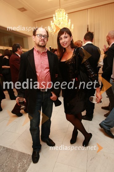 ... in Tina Gorenjak, igralkaBorštnikov prstan prejel Janez Hočevar Rifle