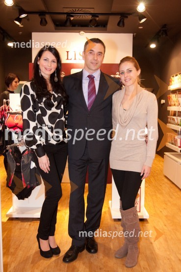 Sandra Adam, Miss Slovenije 2010, Goran Kodelja, generalni direktor podjetja Lisca d.d. in Živa Vadnov, Miss Slovenije 2004Lisca, odprtje nove trgovine v Cityparku v Ljubljani