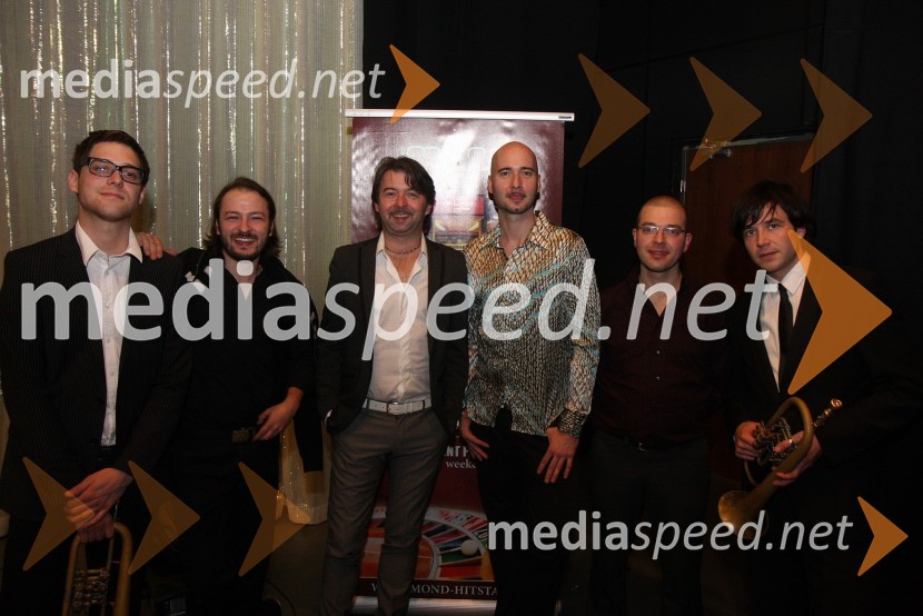 Robert Pešut - Magnifico, glasbenik in Balcountry QuartetMagnifico in Balcountry Quartet v Mondu