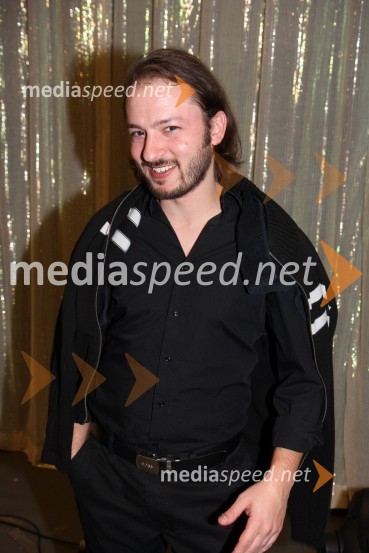 Aleksander Pešut - Shatzi, bobnarMagnifico in Balcountry Quartet v Mondu