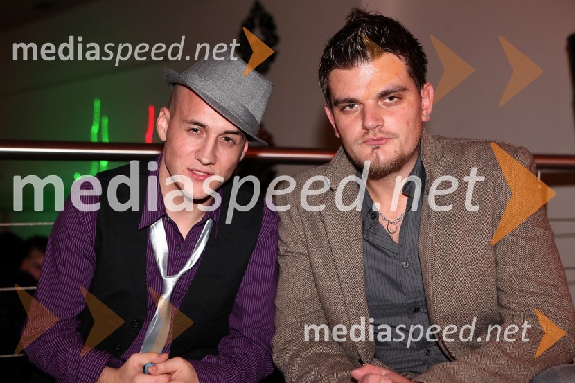 Erik Felicijan, pevec in Vili Pregelj, saksofonistErik, premiera videospota Ljubezen na prvi pogled