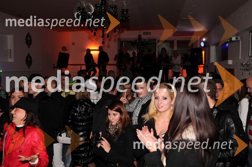 ObiskovalciErik, premiera videospota Ljubezen na prvi pogled