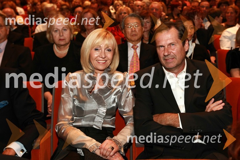 Jana Luketa, vodja prodajne operative v podjetju Žito d.d. in Franc Kravina	 
Premiera baleta Giselle v SNG Maribor