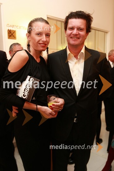 Marko Kolbl, lastnik Radia Center in direktor podjetja Europlakat ter soproga AnitaPremiera baleta Giselle v SNG Maribor