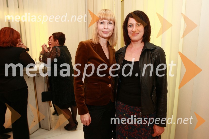 Tanja Šimonka, direktorica Zavoda za kulturo in promocijo Lendava ter Sabina Šinko, profesorica lutkarstva na PFPremiera baleta Giselle v SNG Maribor