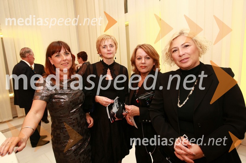 Mojca Klevže, Irena Dobnik, Ruža Hirschenhauser in Branka CerkveničPremiera baleta Giselle v SNG Maribor