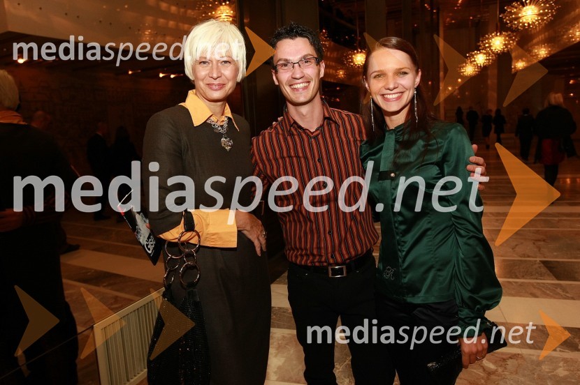 Barbra Drnač, plesna novinarka in urednica oddaje Parada plesa, Uroš Hudernik in Tijuana Križman Hudernik, balerinaPremiera baleta Giselle v SNG Maribor