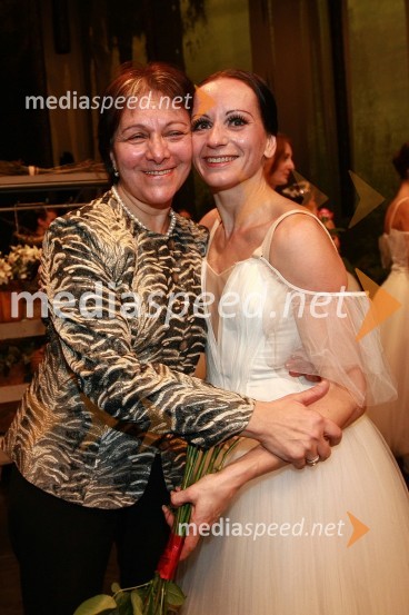 Karine Alaverdjan, asistentka koreografa, in Alenka Ribič Laufer, balerinaPremiera baleta Giselle v SNG Maribor