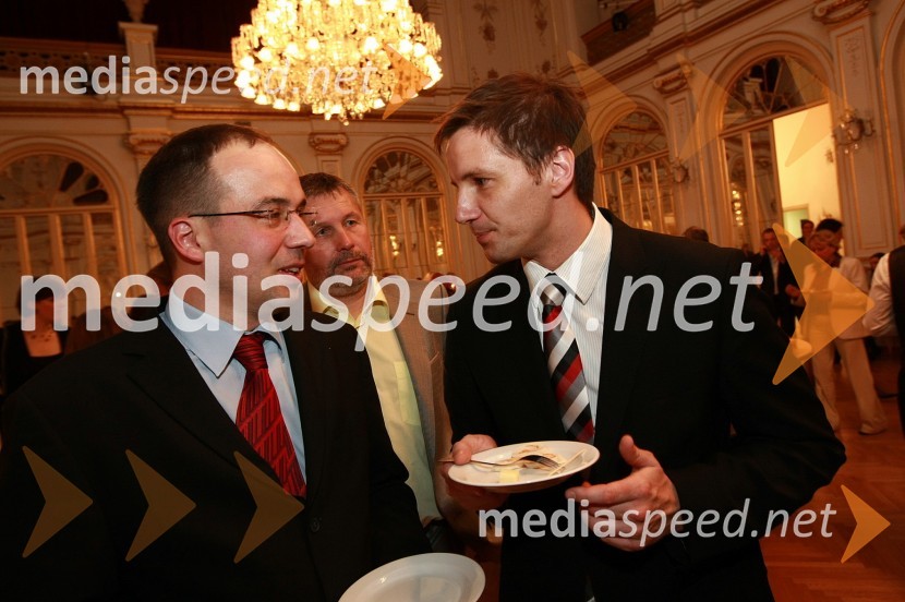 Leo Oblak, predsednik uprave družbe Infonet Media, Bojan Požar, Pozareport.si ter Stipe Jerič, direktor produkcije in strateškega razvoja RTSPremiera baleta Giselle v SNG Maribor