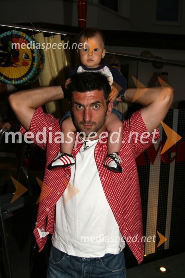 Marinko Galič, nogometeš s sinom MarinomJure Bradač, rojstni dan