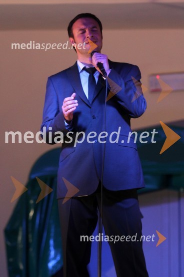 Metod Žunec, član skupine EroikaKoncert Manca Izmajlova in Eroika