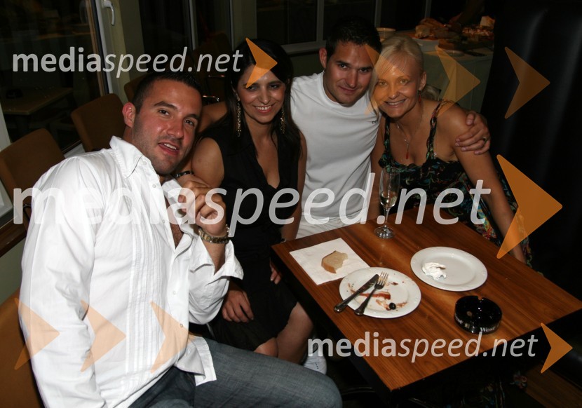 Nenad Djukič, Poravnava d.o.o., Danijela Konečnik, lastnica lokala, Rok Snežič, Poravnava d.o.o. in Jerneja Jager, podjetnicaJure Bradač, rojstni dan