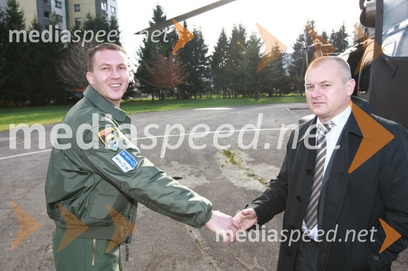 David Belak, nadporočnik in Franc Kangler, župan Mestne občine MariborGeneral Håkan Syren na obisku v Mariboru