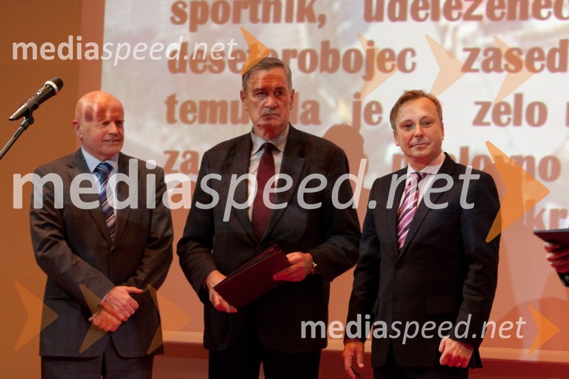 Marjan Hudej, Jože Brodnik, častni član AZS in Peter Kukovica, predsednik Atletske zveze SlovenijeAtlet leta 2010