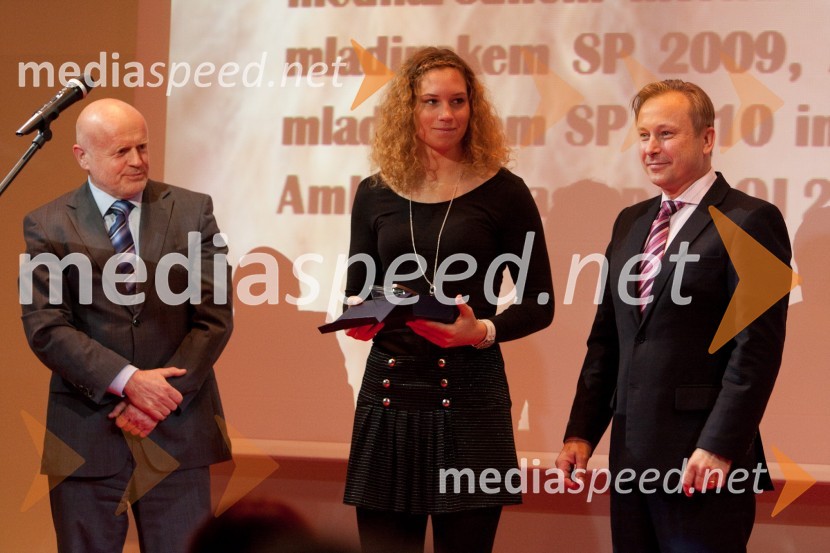 Marjan Hudej, Barbara Špiler, metalka kladiva in Peter Kukovica, predsednik Atletske zveze SlovenijeAtlet leta 2010