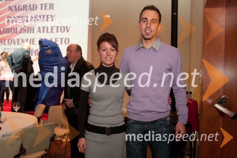 Mateja Kosovelj, gorska tekačica in brat Mitja, gorski tekačAtlet leta 2010